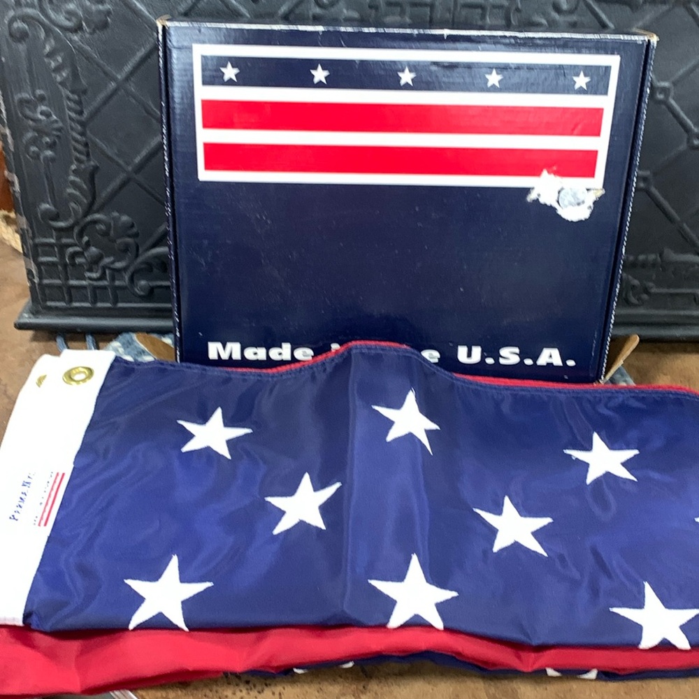 Valley Forge 4’ x 6’ Nylon United States Flag